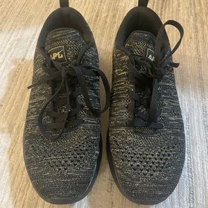 Womens APL Athletic Propulsion Labs Techloom Pro Black Gold Athletic Shoes 9